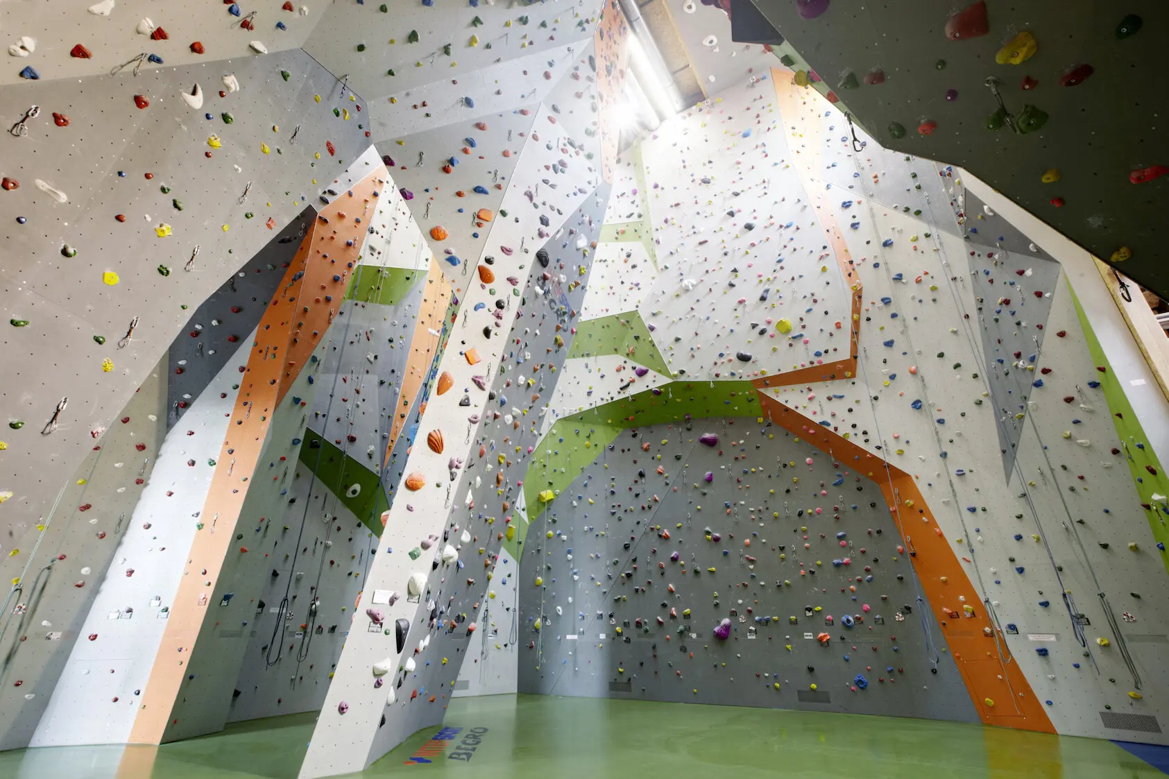 Der Seilkletterbereich | © Kletterhalle Marburg